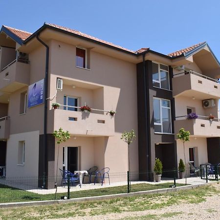 Srebrna Nit Apartment Veliko Gradiste Luaran gambar