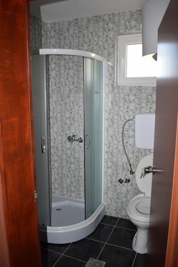 Srebrna Nit Apartment Veliko Gradiste Luaran gambar