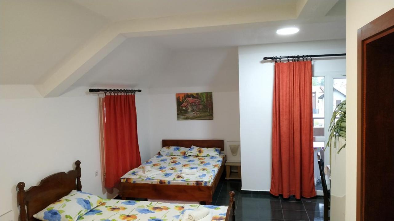 Srebrna Nit Apartment Veliko Gradiste Luaran gambar